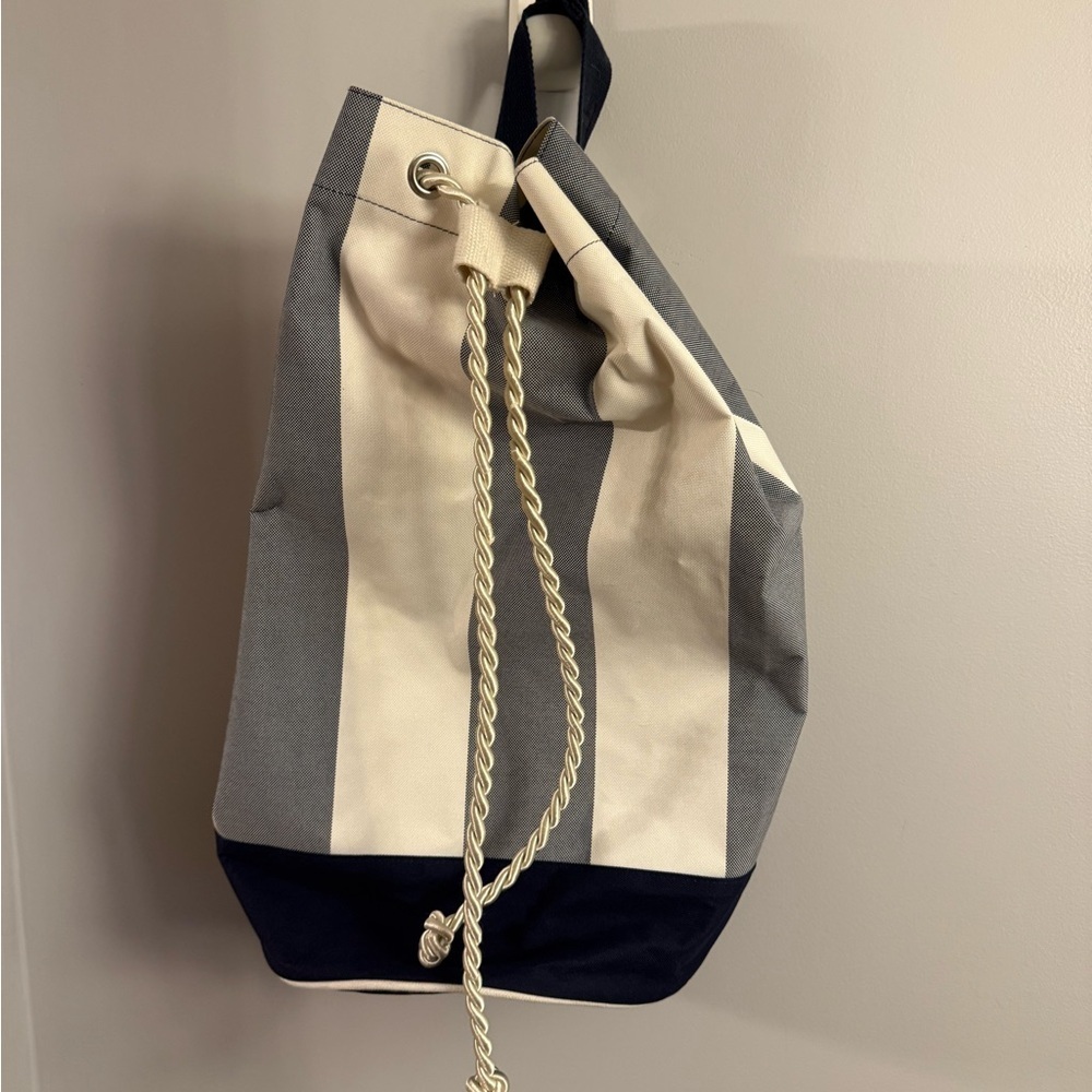 Stylish Gray and White Canvas Bag.